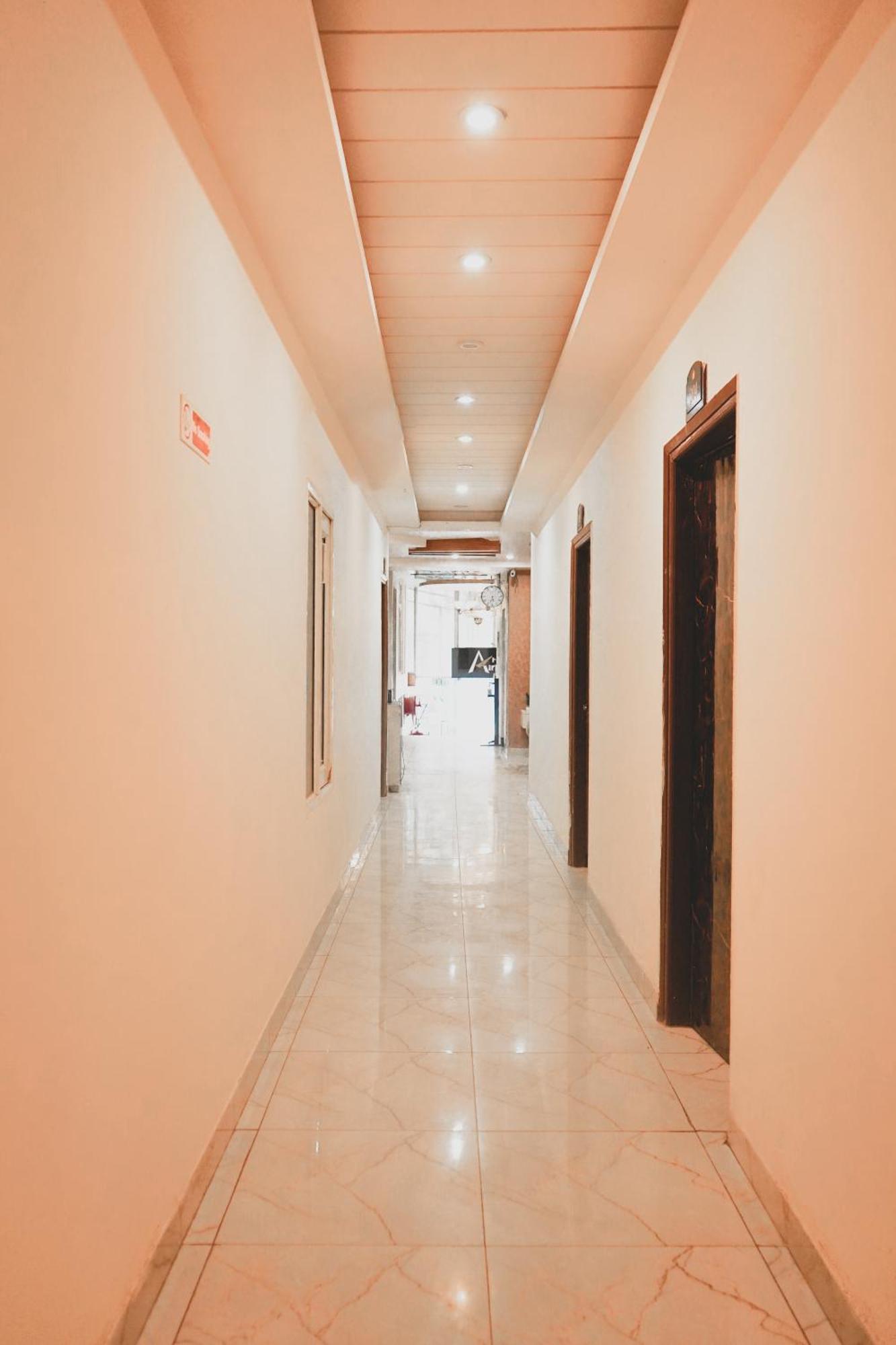 In Ramesh Nagar - Sukoon Hotel 4*